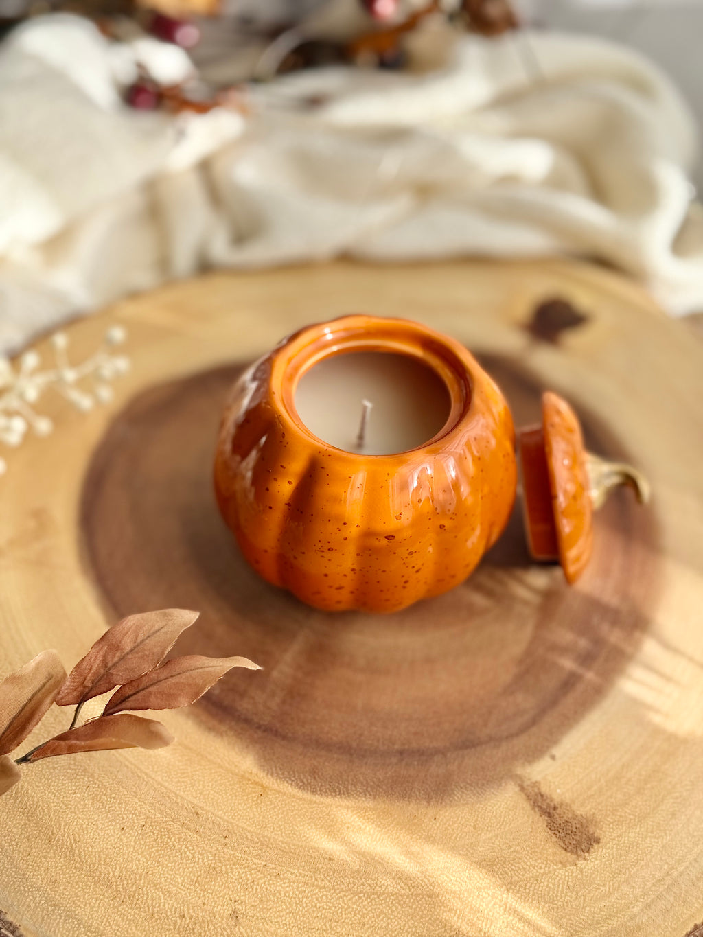 Large Pumpkin Autumn Glow Candle – 12 oz Coconut Soy Wax, Hand-Poured Fall Scent in Ceramic Pumpkin Jar