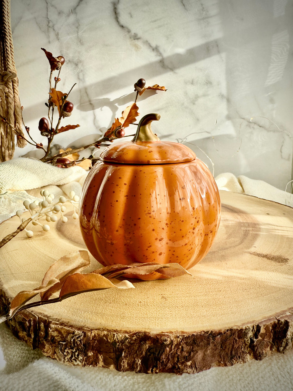Large Pumpkin Autumn Glow Candle – 12 oz Coconut Soy Wax, Hand-Poured Fall Scent in Ceramic Pumpkin Jar