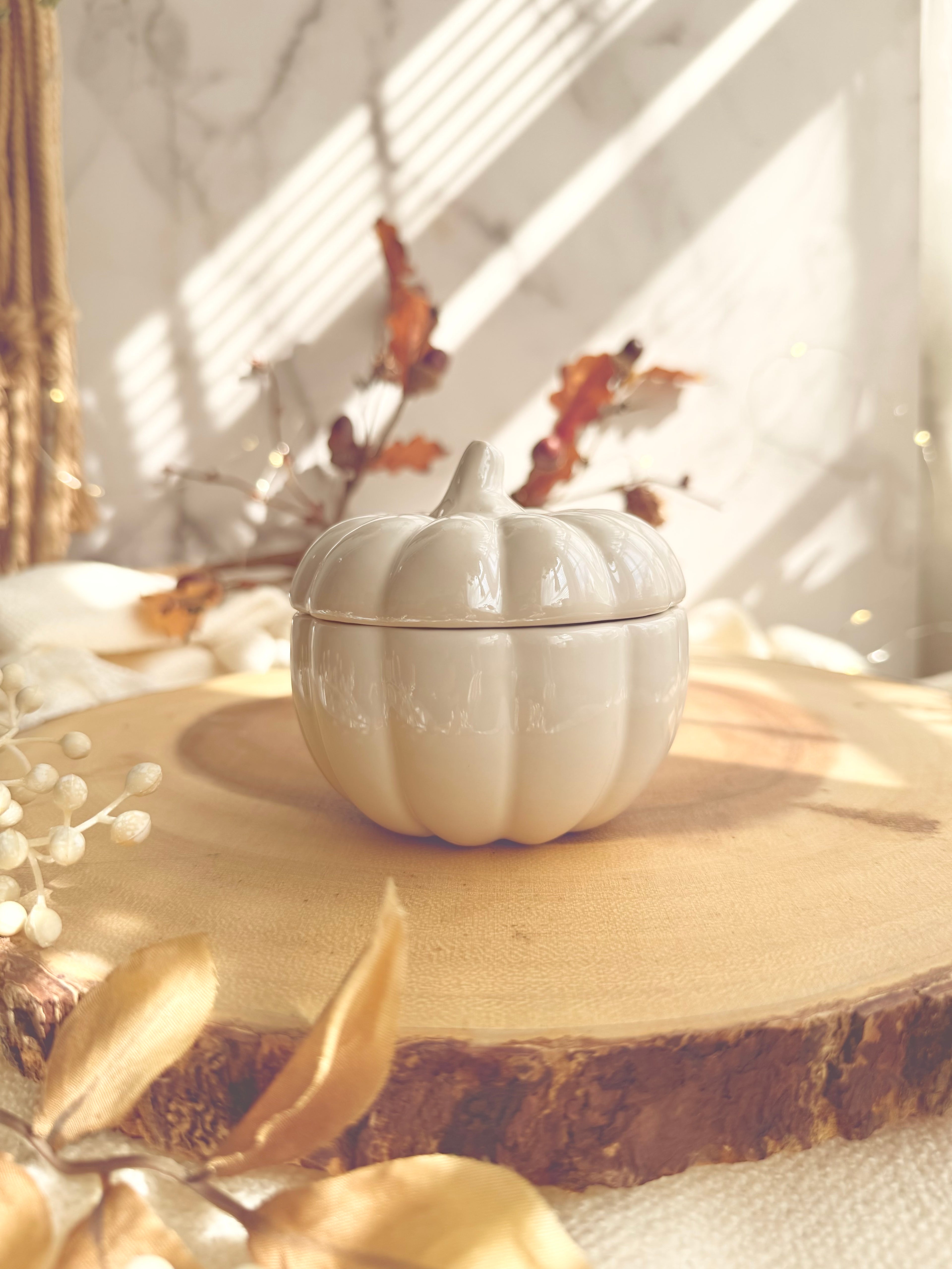 Pumpkin Coffee Cake Candle – 8 oz Coconut Soy Wax, Hand-Poured Fall Scent, Decorative Pumpkin Jar